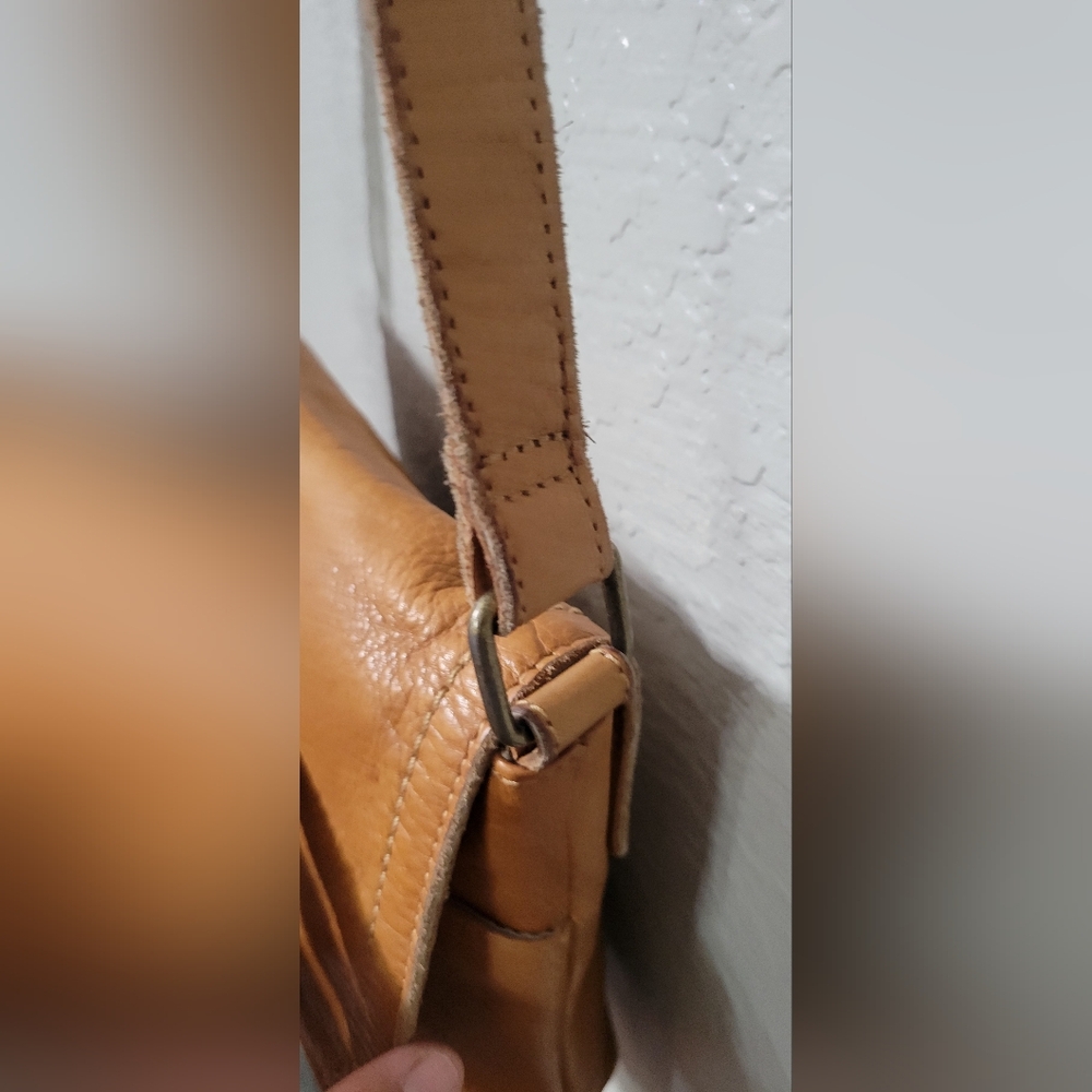 Margot Camel 100% Leather Bag - Picture 3 of 16